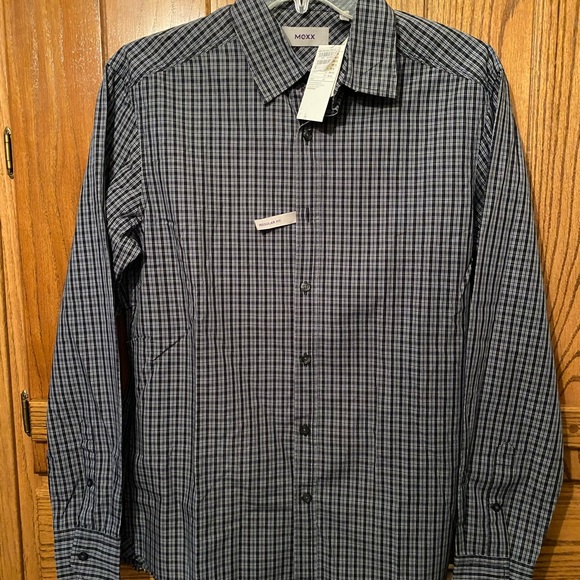 Men’s button up. - Picture 2 of 4